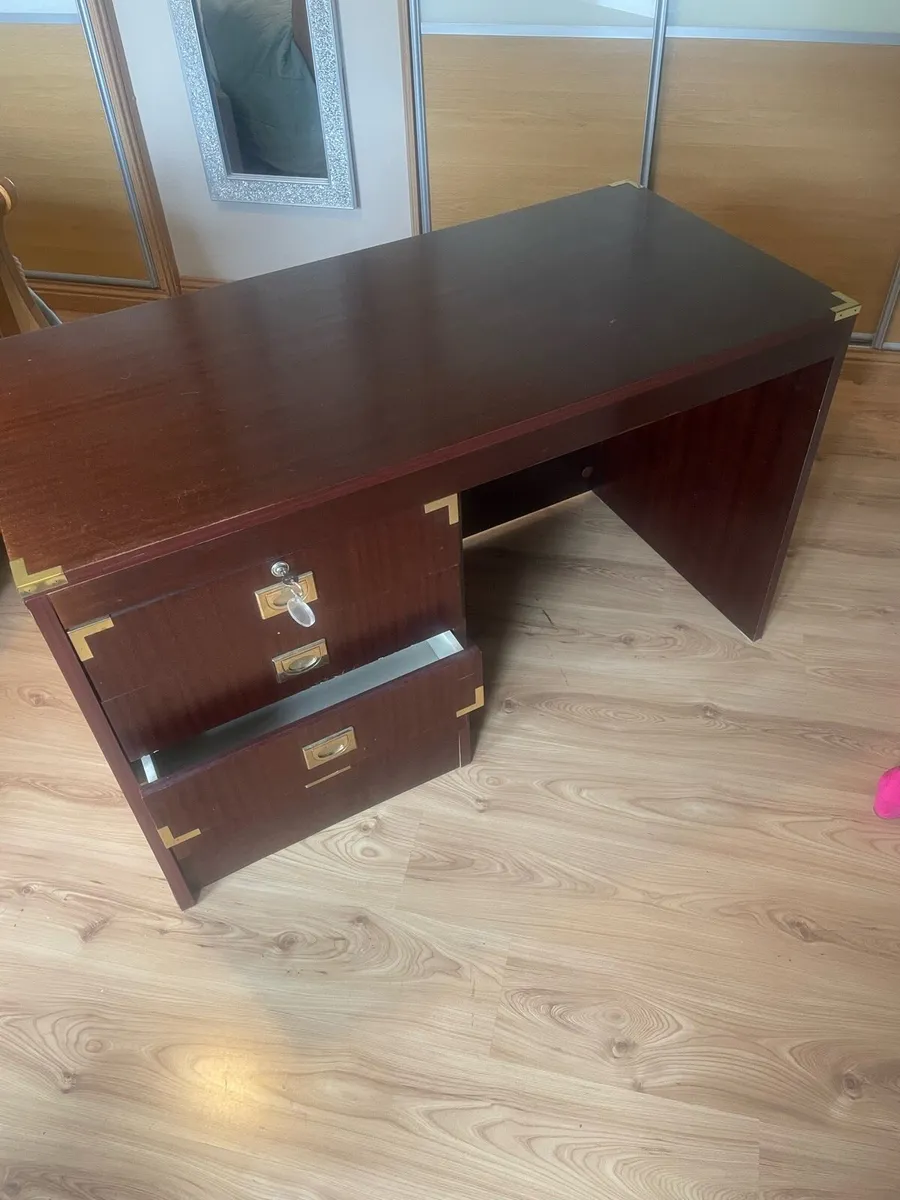 Office/ Bedroom table - Image 1