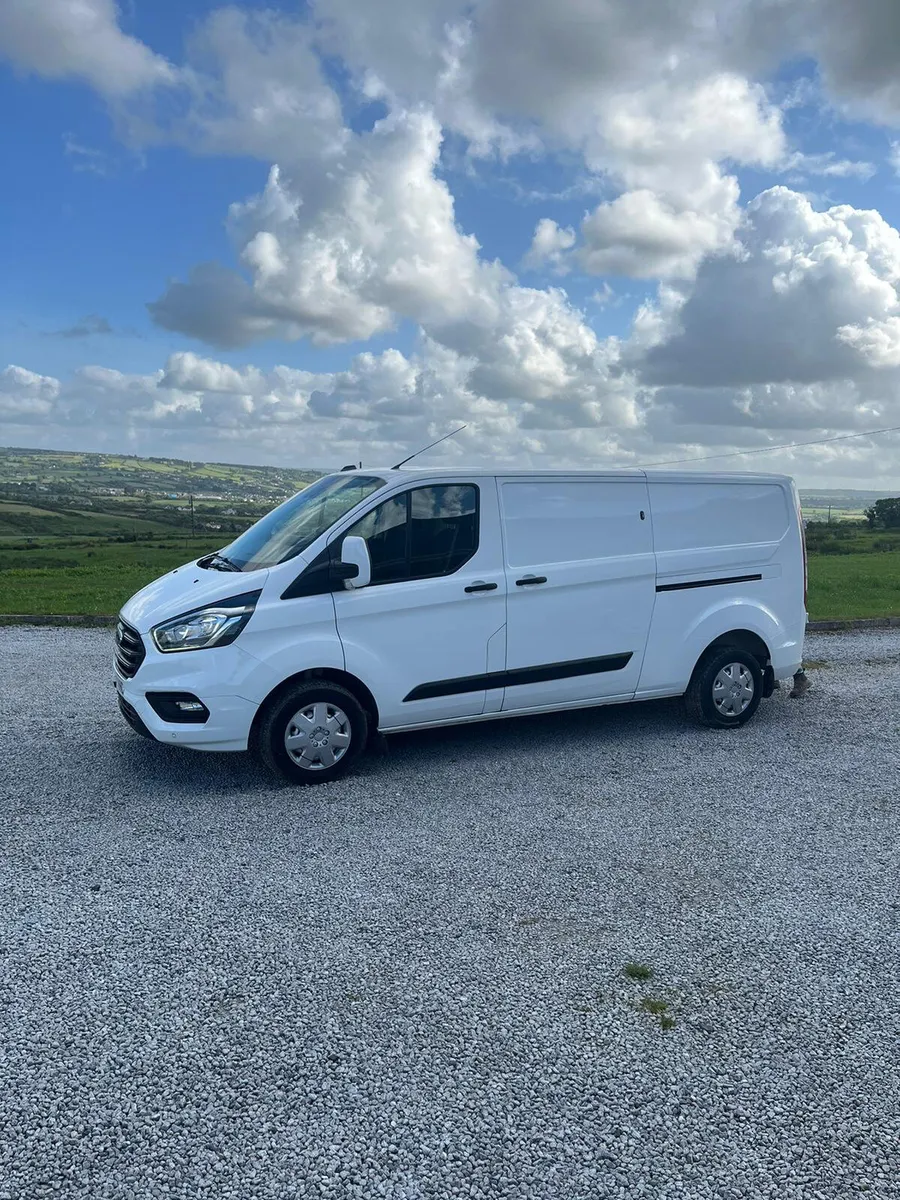 Ford Transit Custom 2021 - Image 3