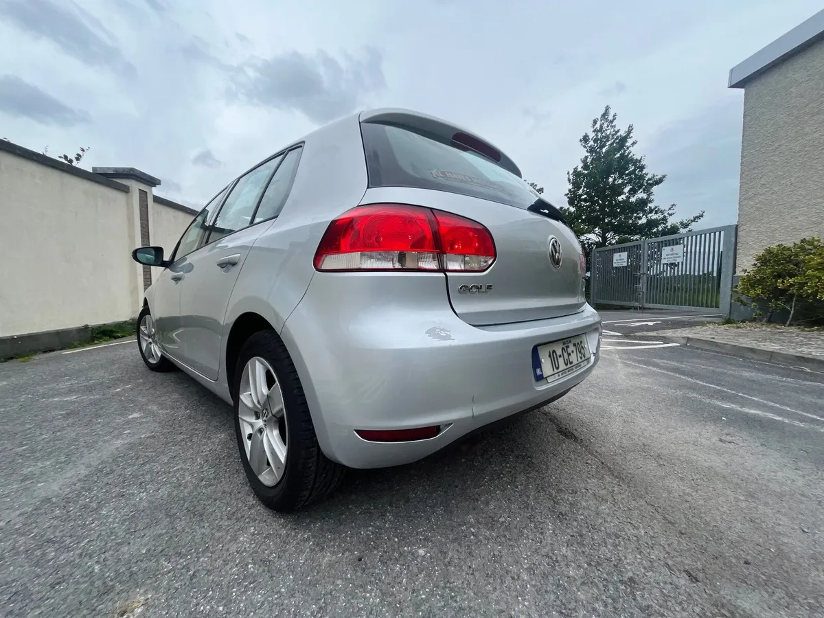 Volkswagen Golf 2010 - Image 3