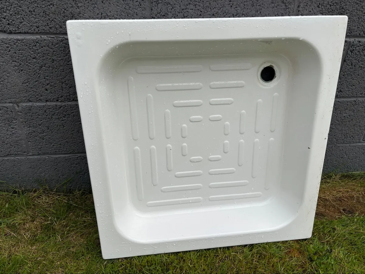 Shower tray - Image 1