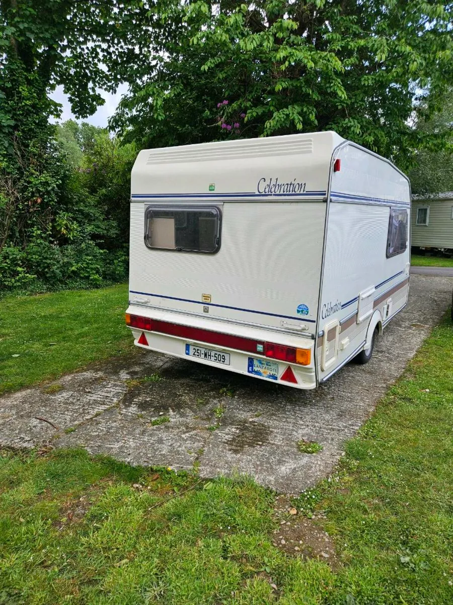 Abi celebration 380-2 caravan - Image 4