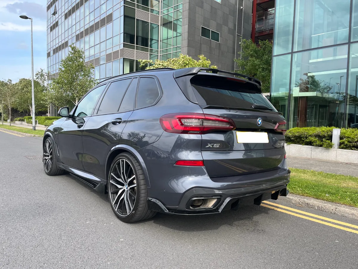 2022 BMW X5 45e M-Sport - Image 3