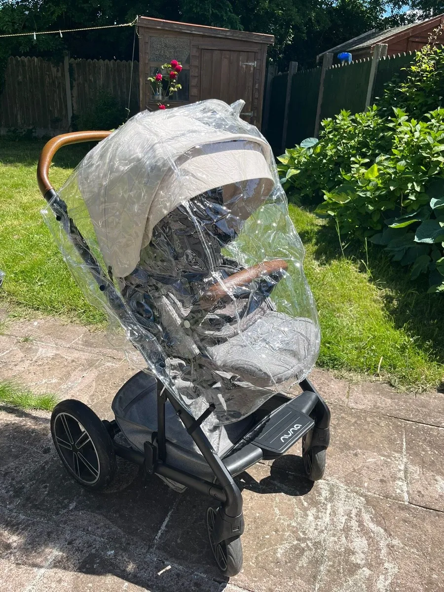 Nuna Mixx Pushchair Travel Bundle - Image 2