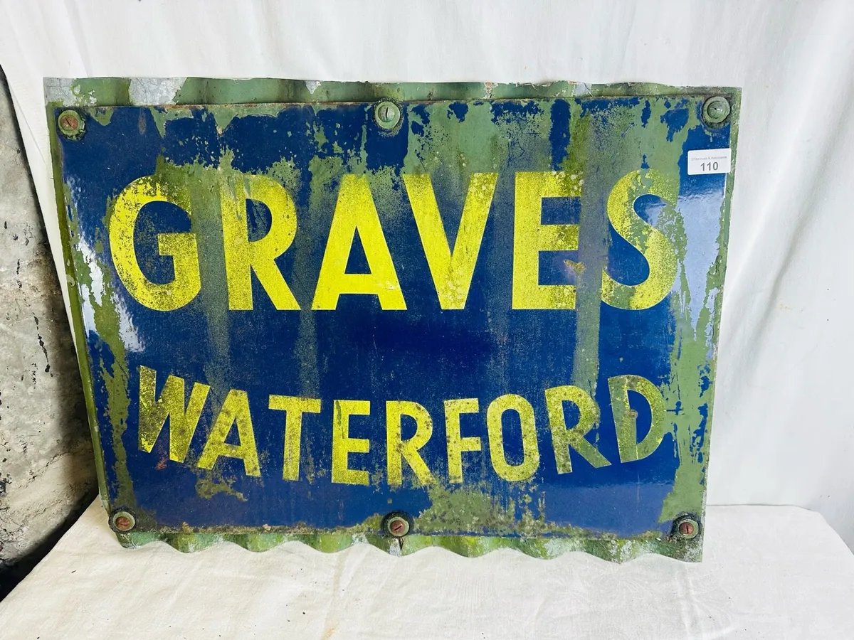 Antique auction Wednesday 4 June - Image 1