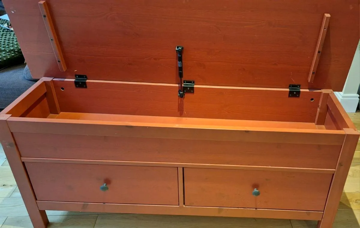 Sideboard/TV stand - Image 3