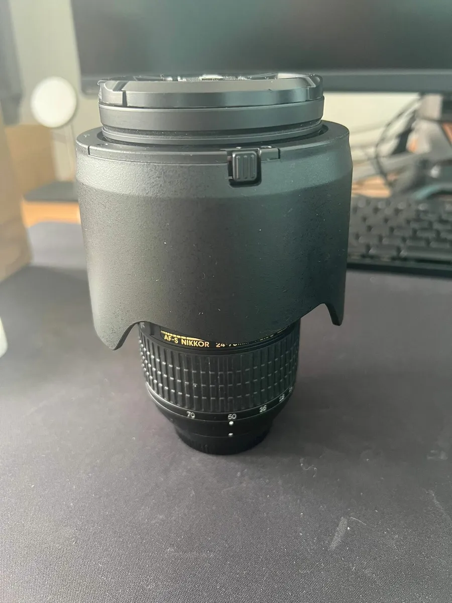 Nikon Nikkor 24-70mm f2.8G lens - Image 3