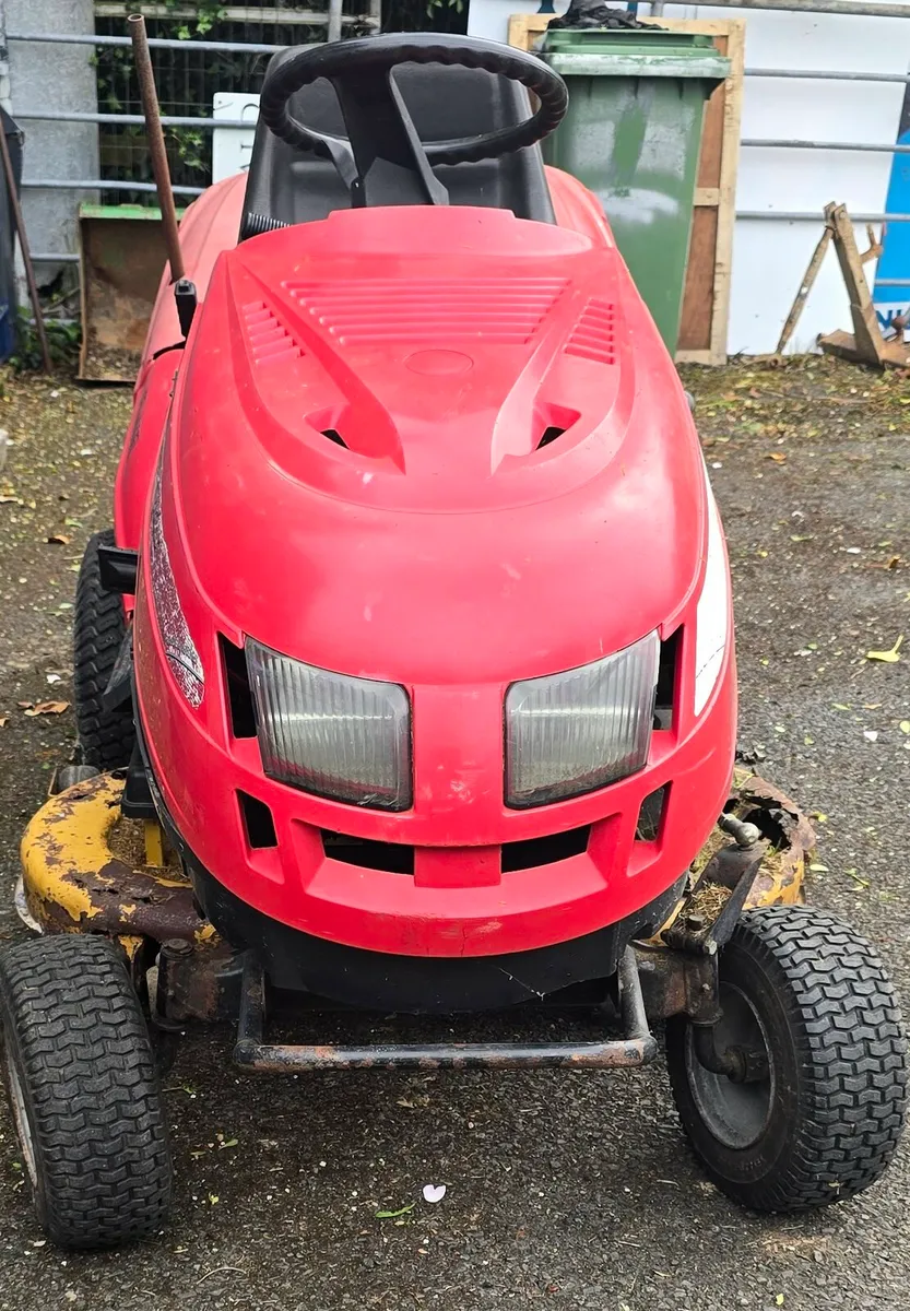 Castelgarden tractor mower - Image 2