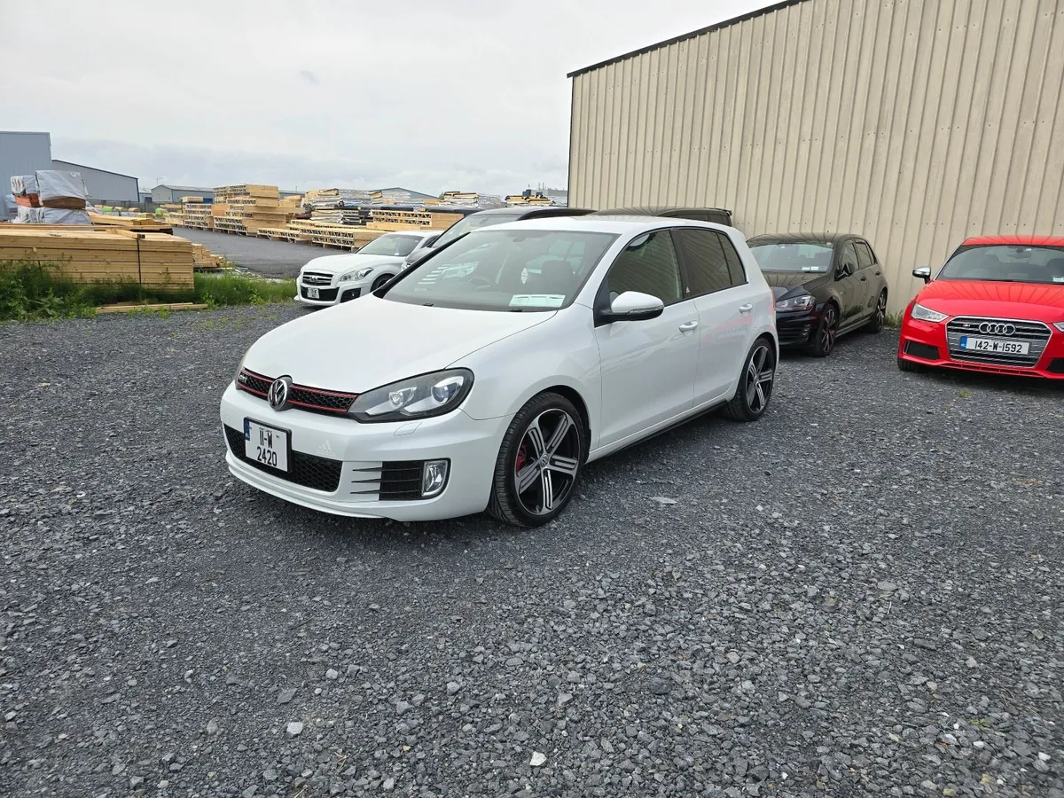 2011 Volkswagen Golf GTI - Image 4