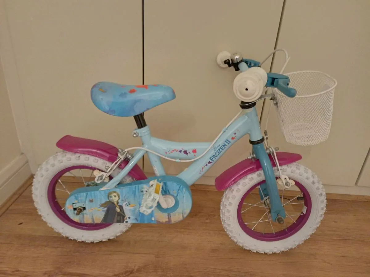 Kids frozen bike size 12 inch wheels. - Image 2