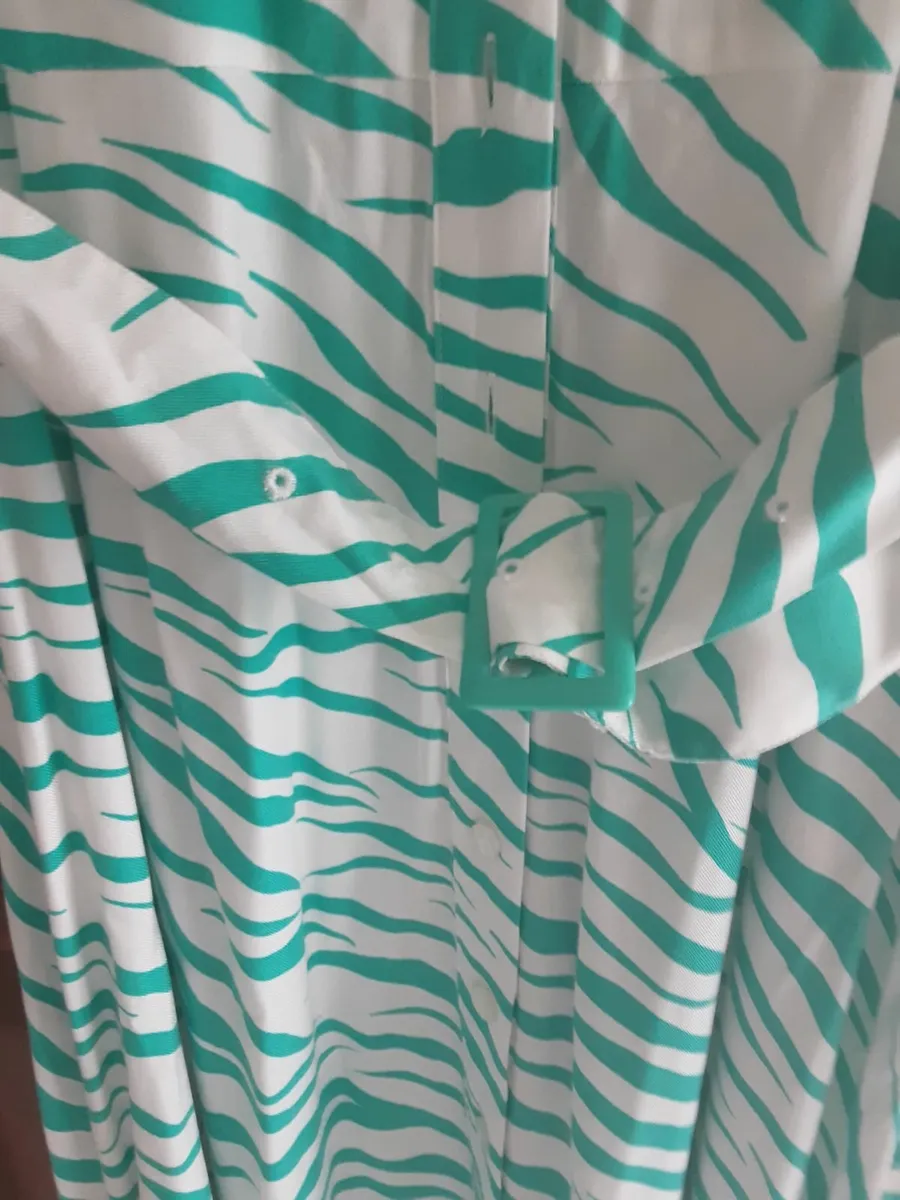 Ladies belted dress size 14 - Image 3