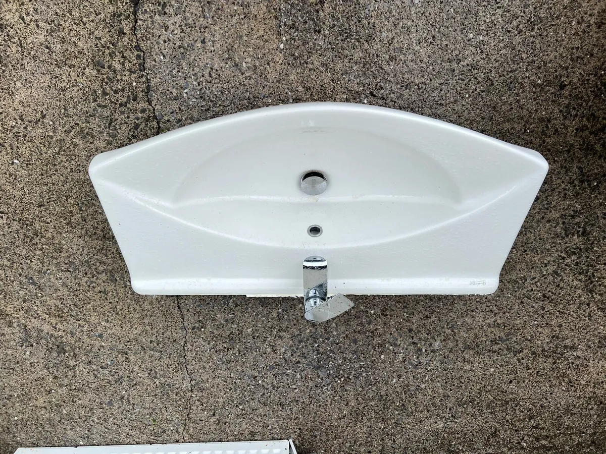 Bathroom Sink with accessories