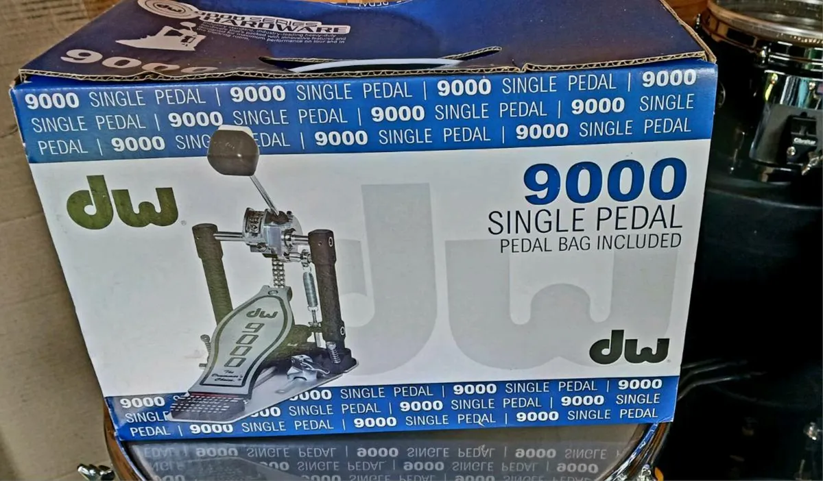 DW 9000 bass drum pedal - Image 4
