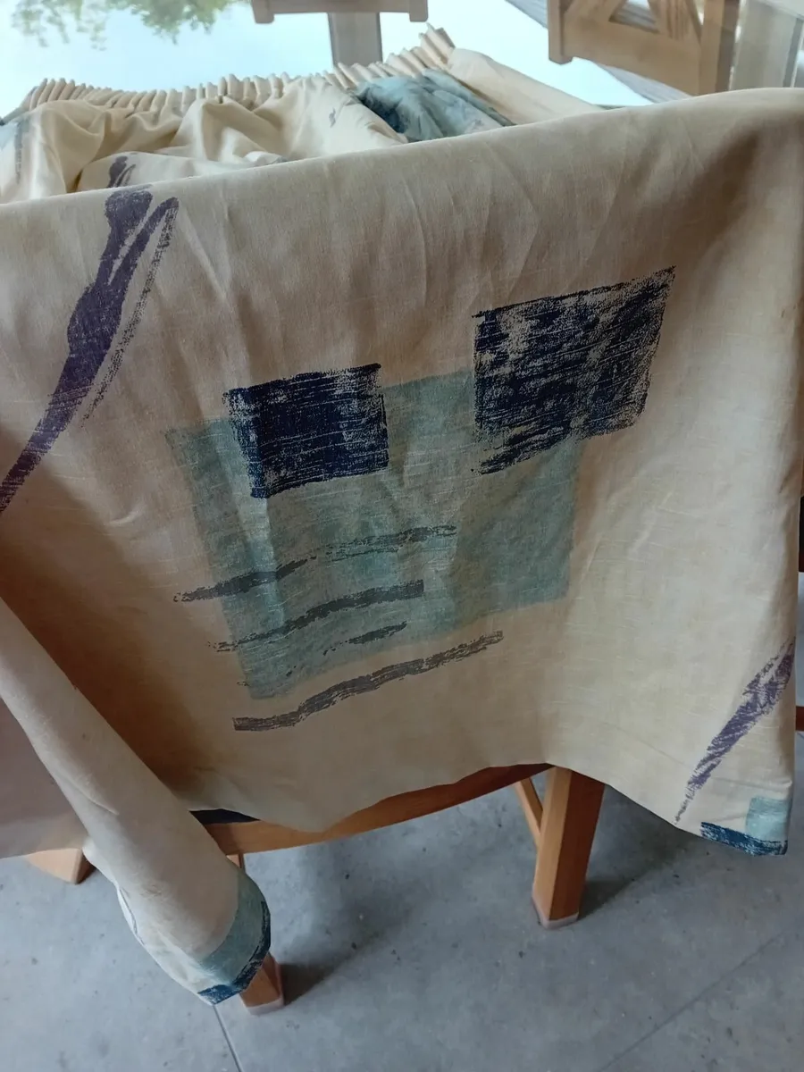 Curtains - Image 2