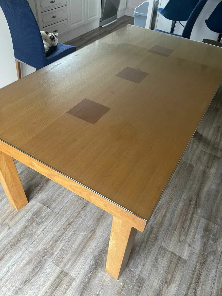 Dining table with glass top - Image 3