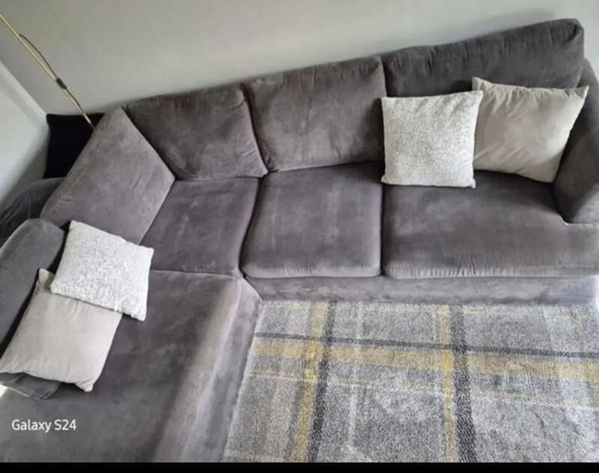 Sofa - Image 2