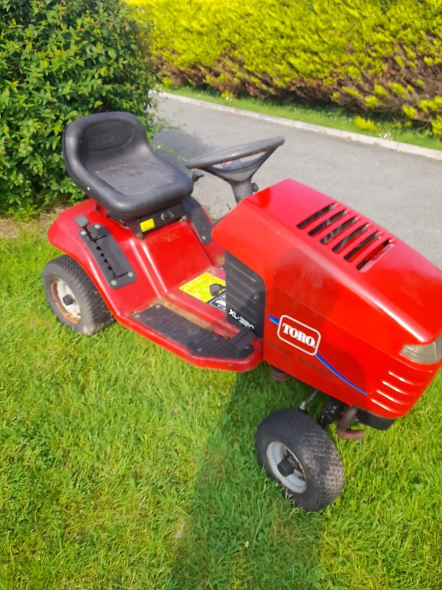 Toro Lawnmower Tractor - Image 1