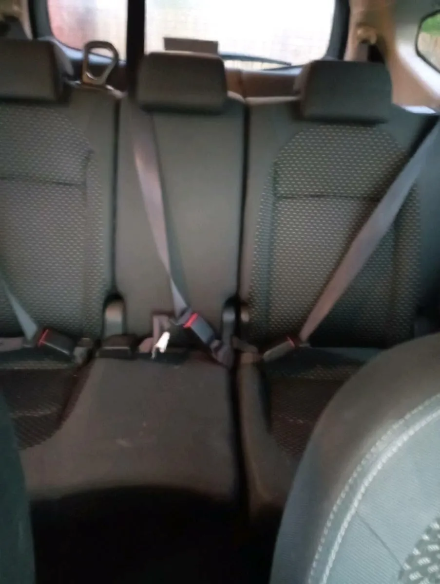 2009 Nissan Qashqai+2 - Image 4