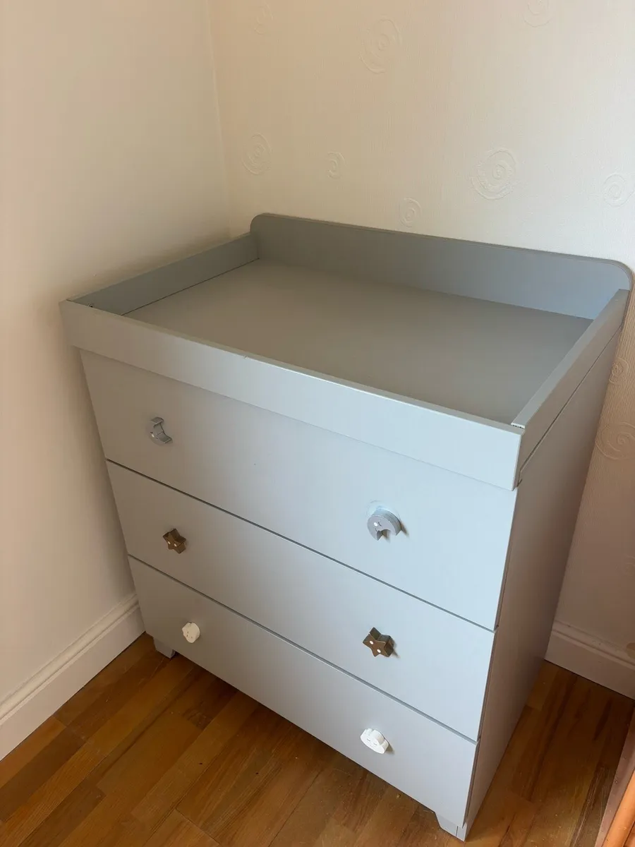 Baby changing unit - Image 2