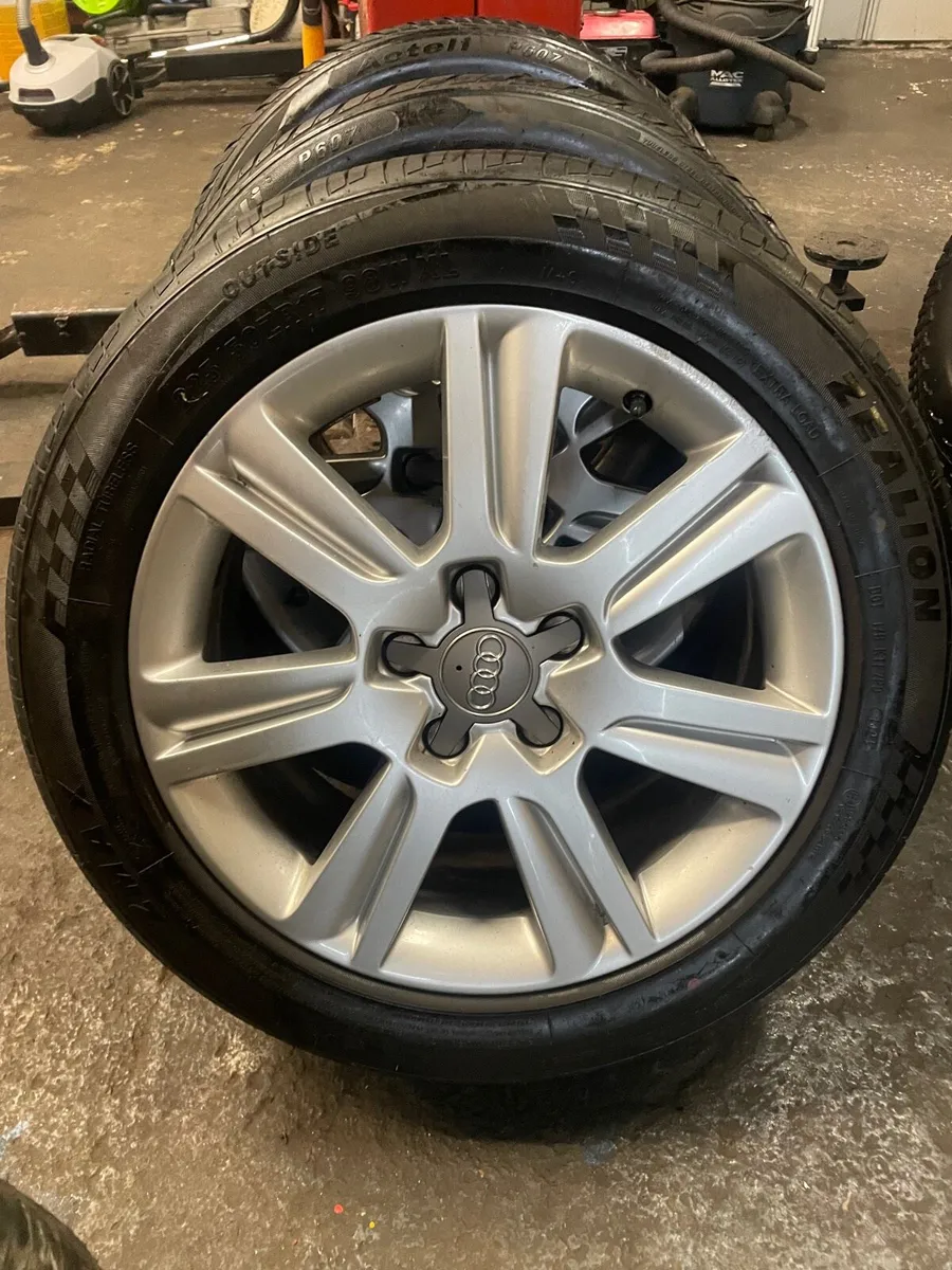 Original Audi A4 TECHNIK alloy 17" wheels - Image 4