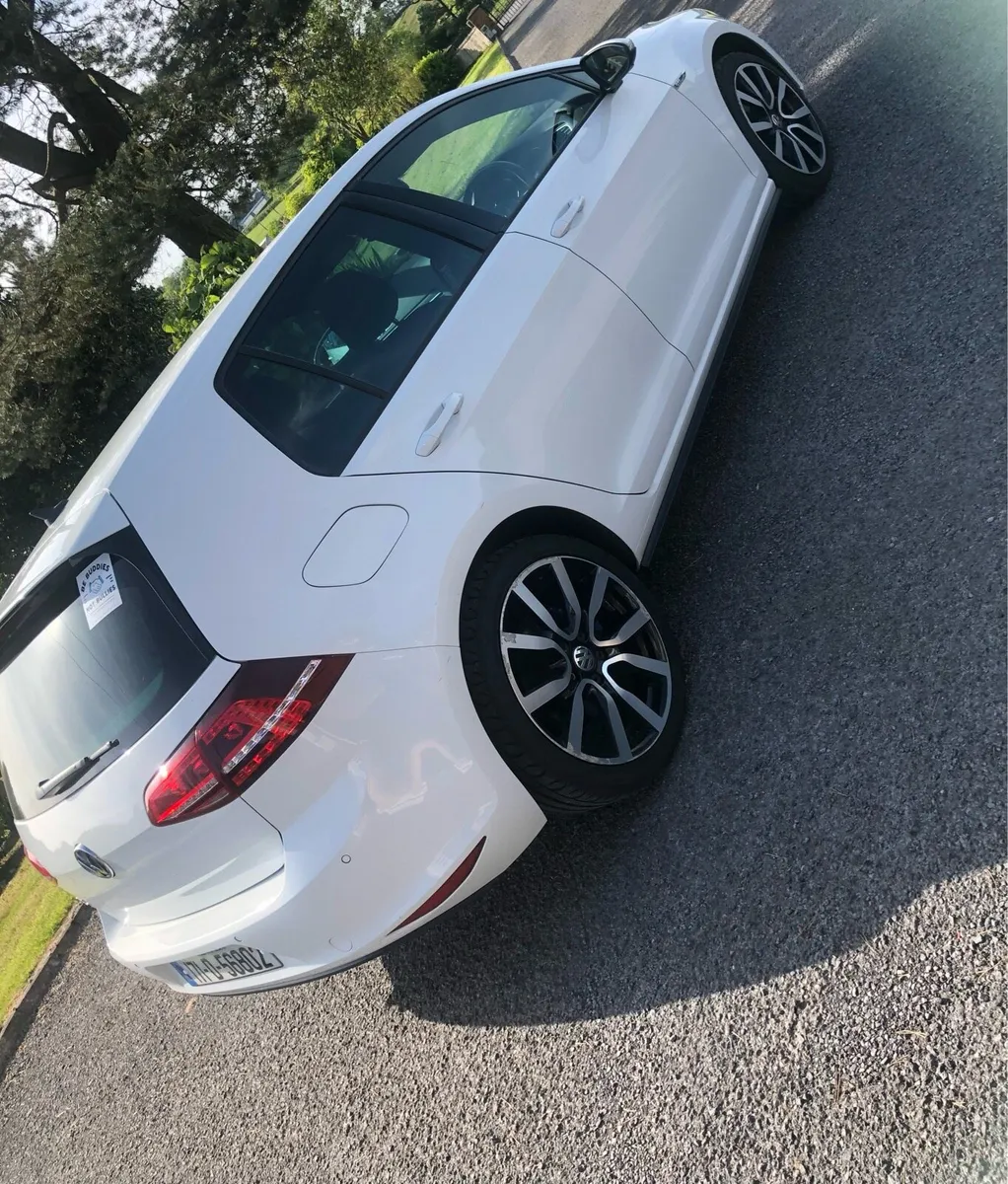 2017 Volkswagen Golf GTE - Immaculate Condition - Image 3
