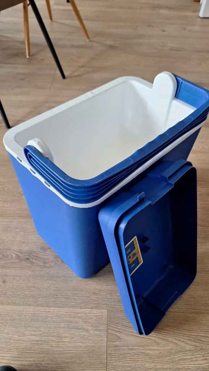 Cooler box - Image 2