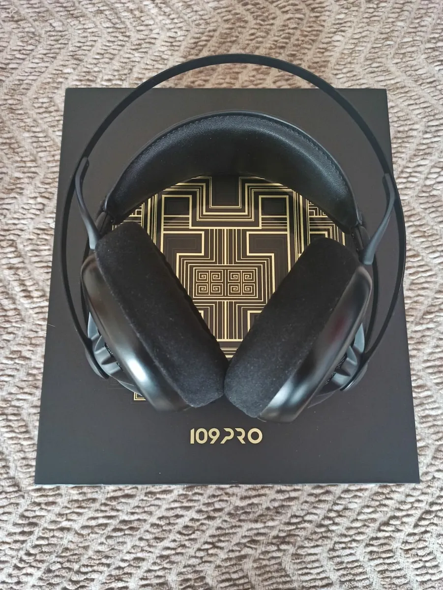 Meze 109 Pro (Black Oak) + Dekoni pads & Custom ba - Image 4