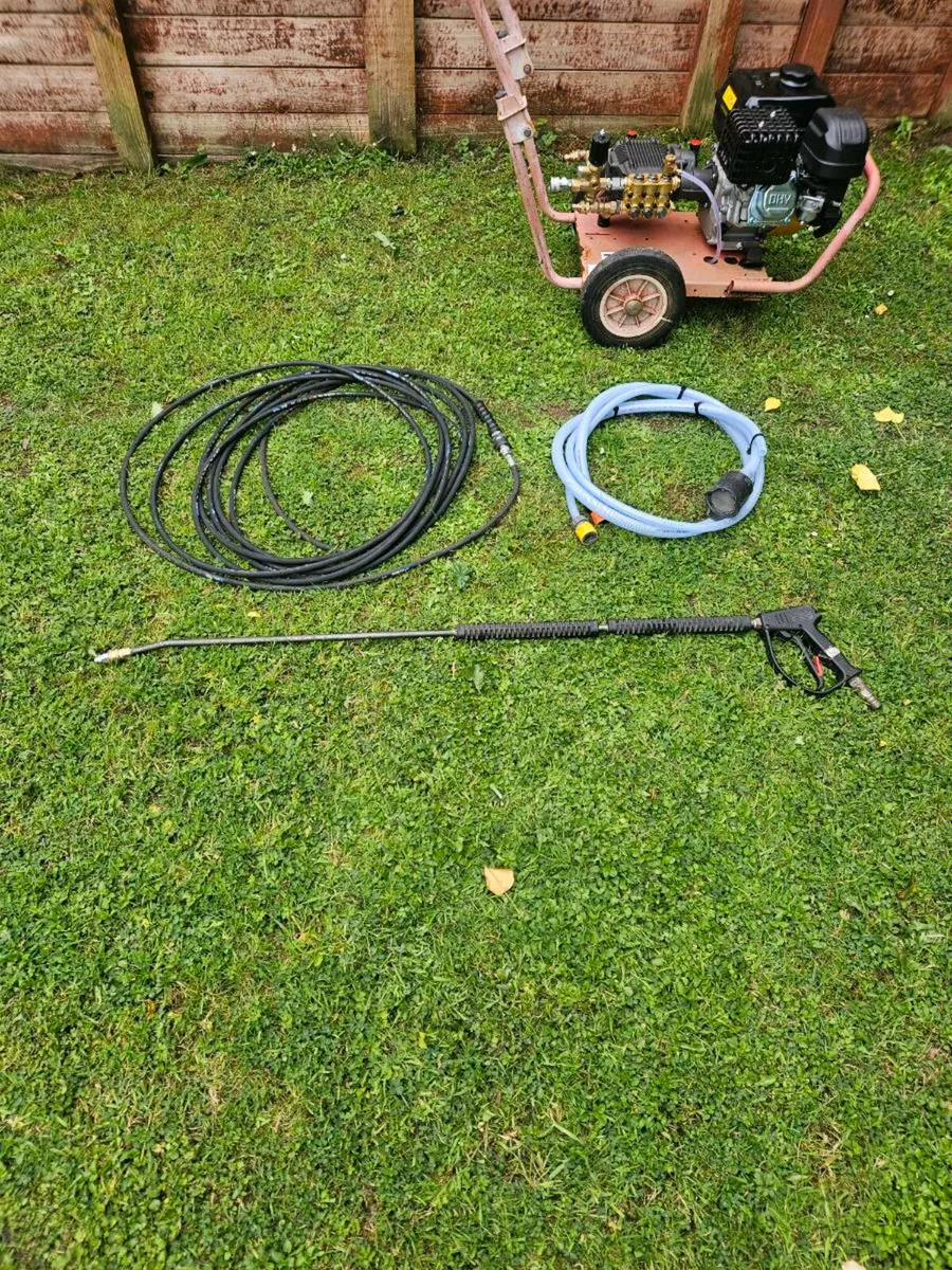Pressure washer - Image 1