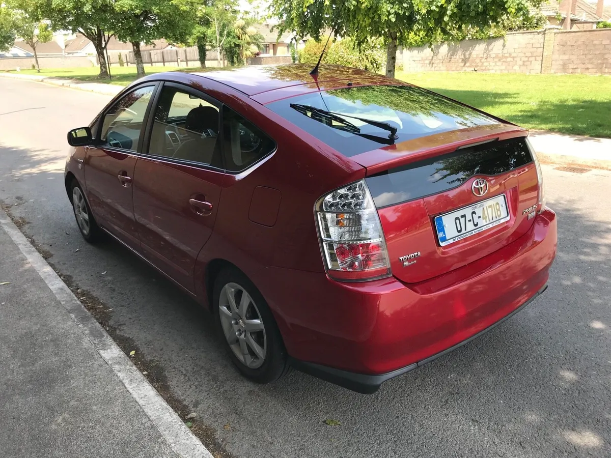 2007 Toyota Prius hybrid automatic - Image 4