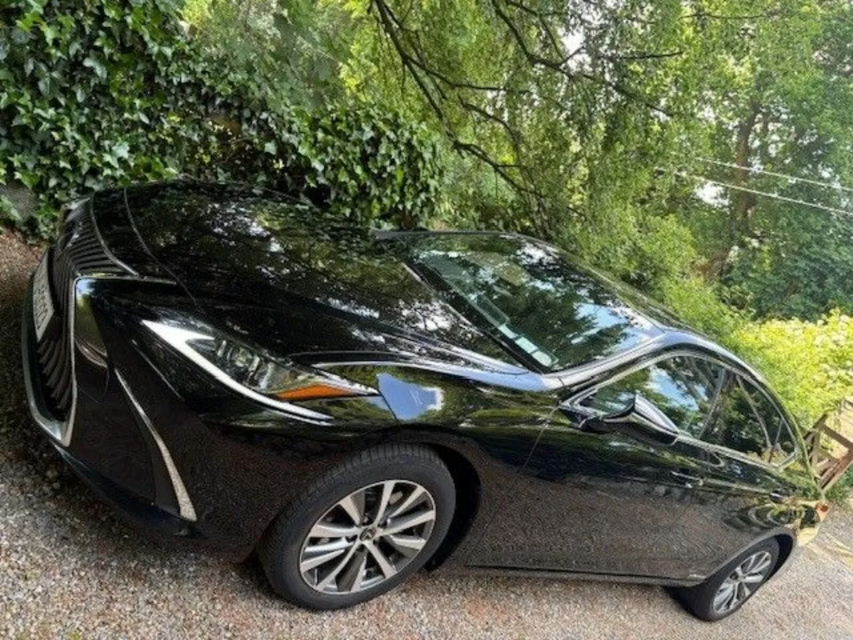 Jun 19 Lexus ES300h - 2.5 HEV - Auto CVT -€180 Tx - Image 1