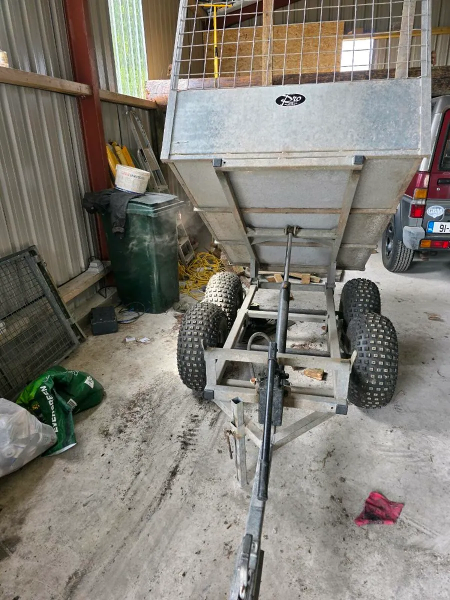 Tipper Quad trailer with creels & Horse box - Image 1