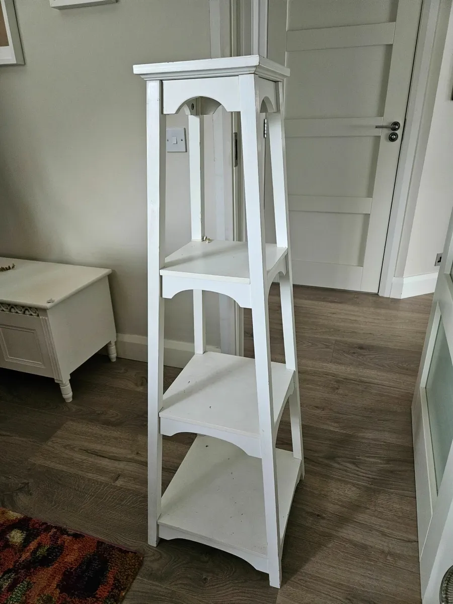 Shelving unit - Image 1