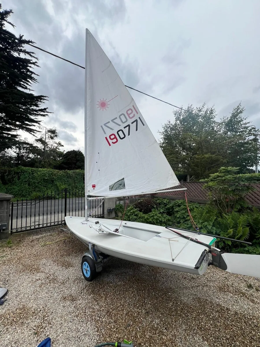 Laser sailing boat - Image 2