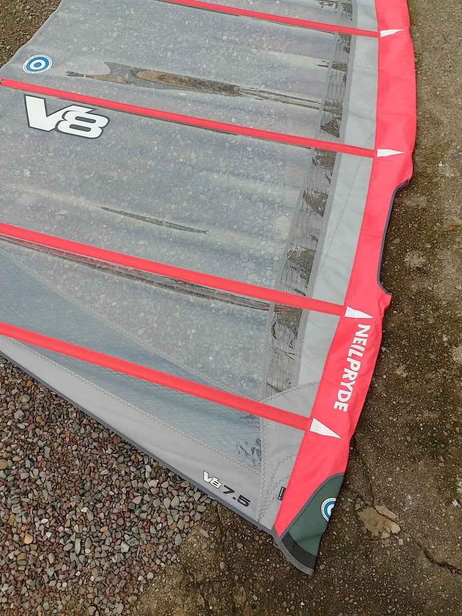 Wind surfing sail - Image 4