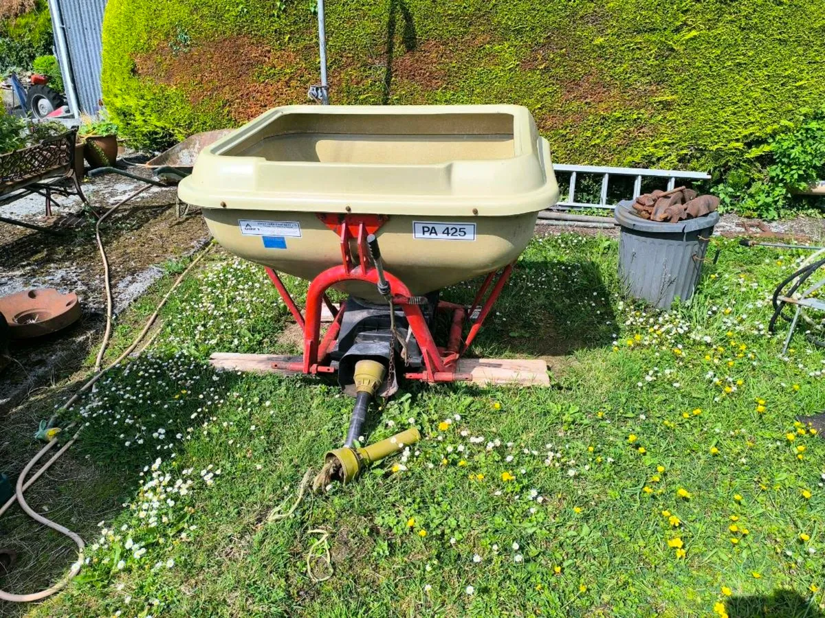 Abbey Supa Spreader and Square baler - Image 3