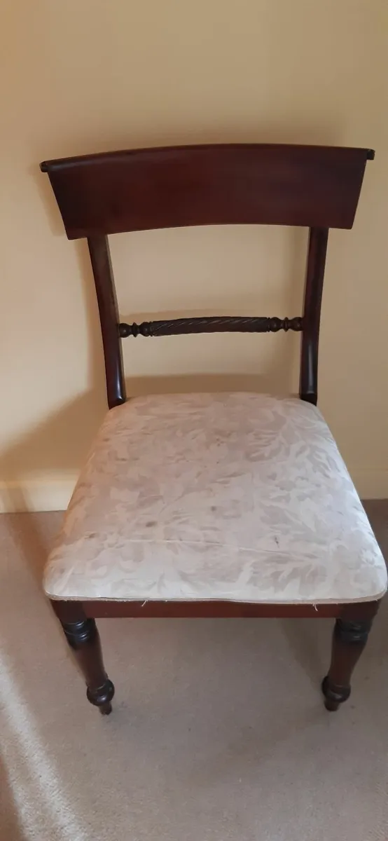 Dining room chairs - Image 1