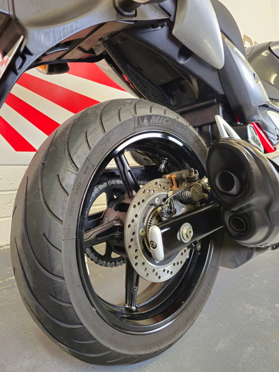 Suzuki Gladius SV 650 - Image 3
