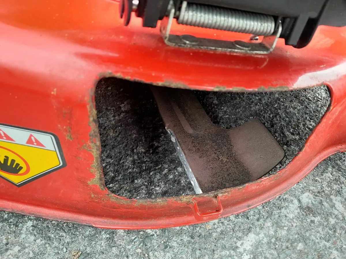 Weibang W537VLC Lawnmower. - Image 3