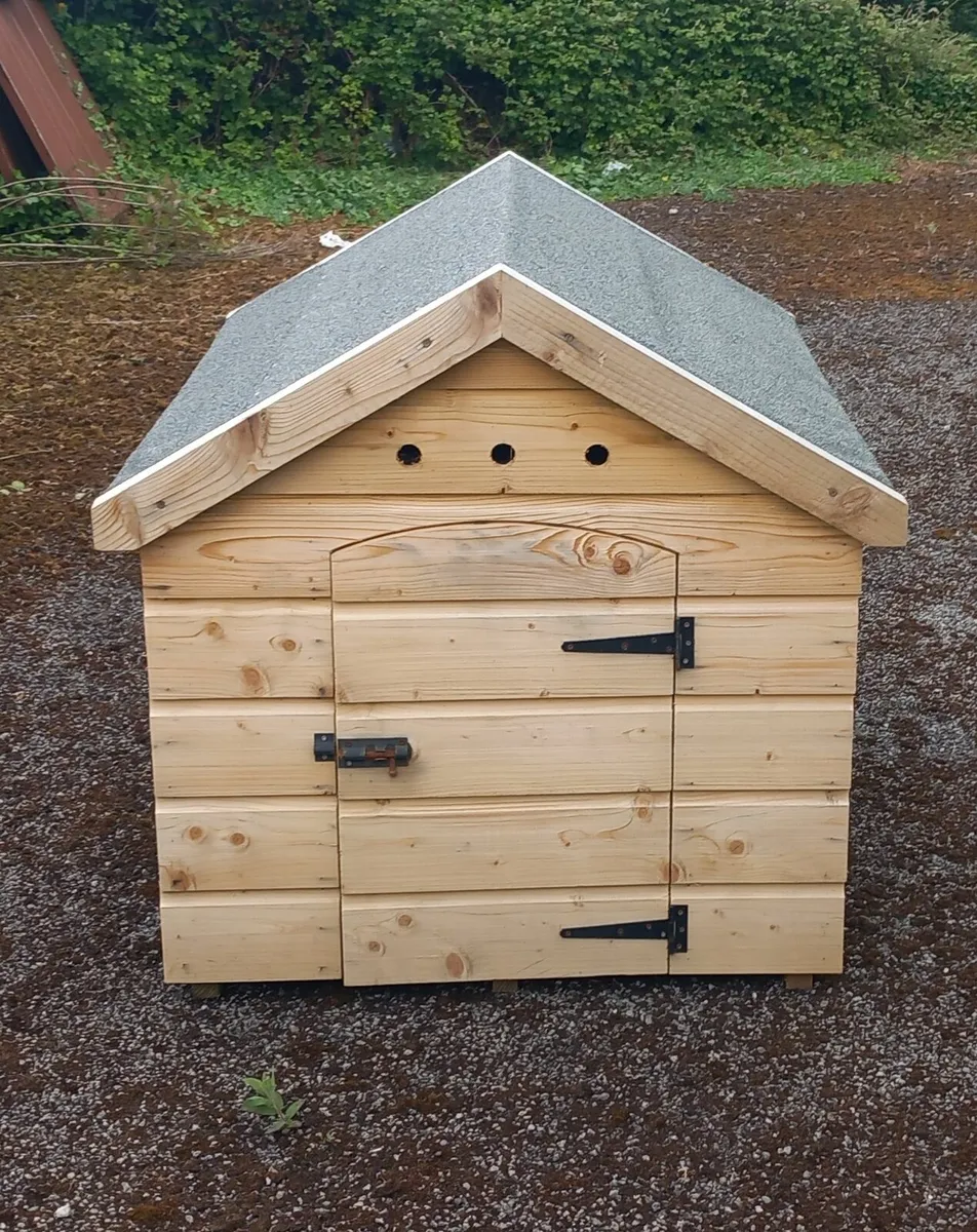 Extra large Dog house - Image 2