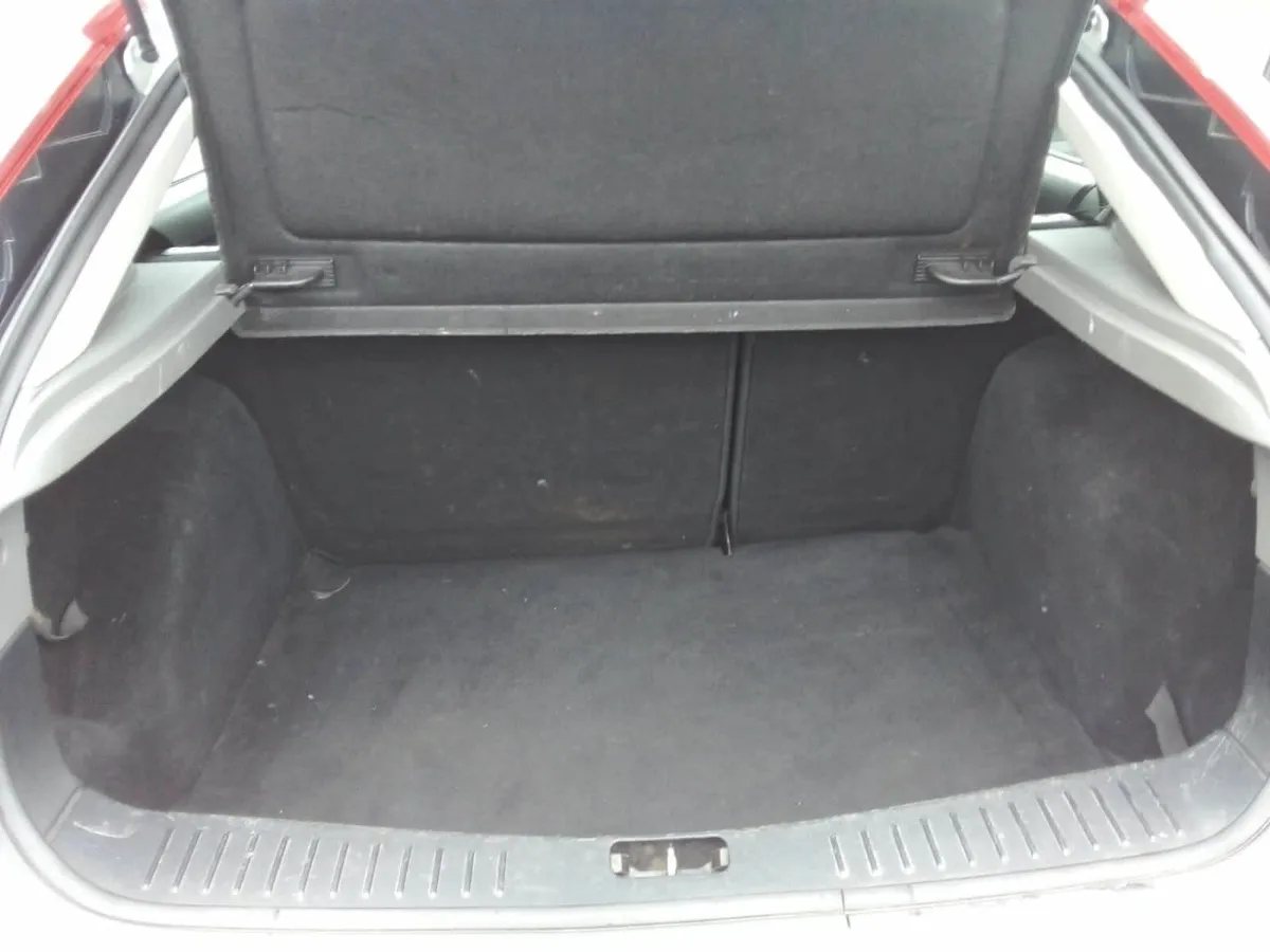 2010 FORD FOCUS DIESEL NCTD + TAXED - Image 2