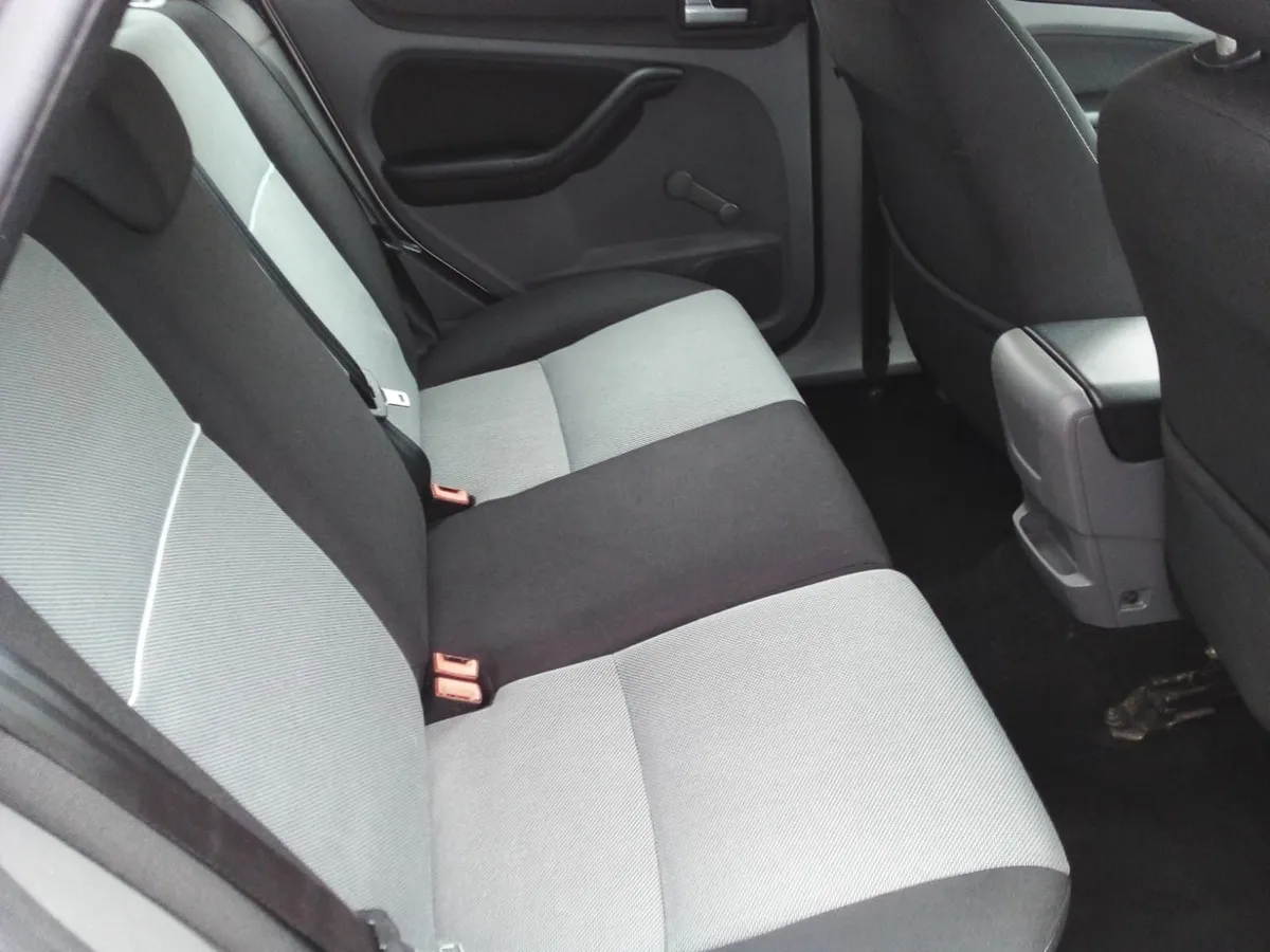 2010 FORD FOCUS DIESEL NCTD + TAXED - Image 3
