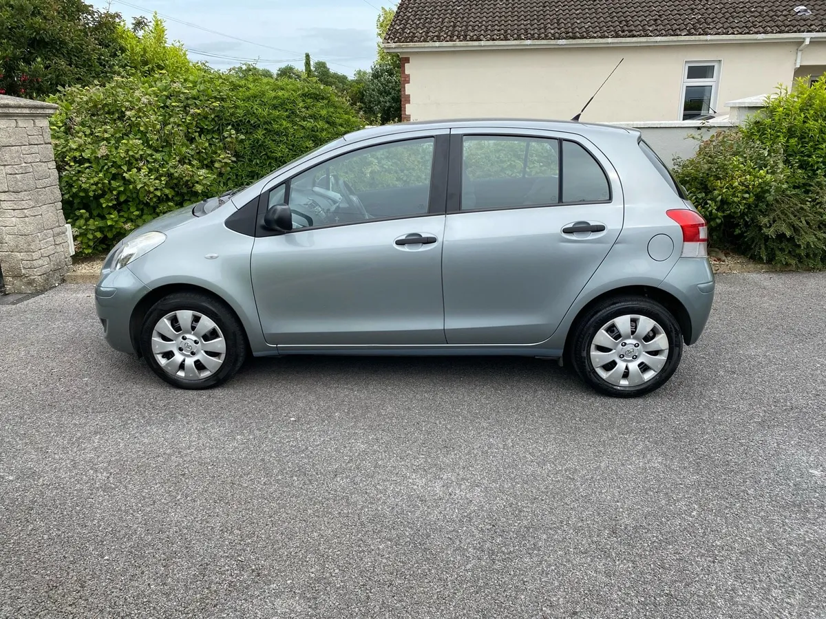 Toyota Yaris - Image 3