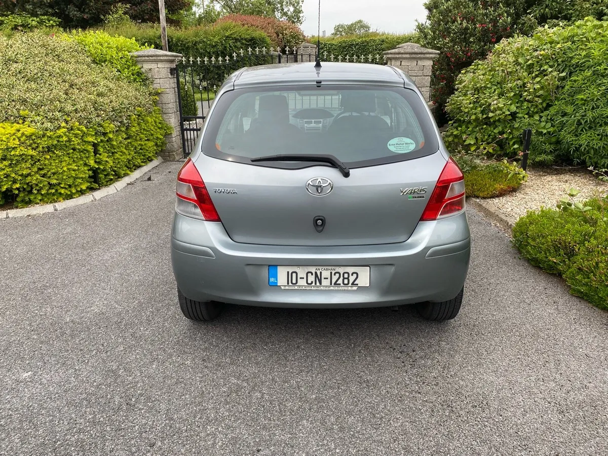 Toyota Yaris - Image 4