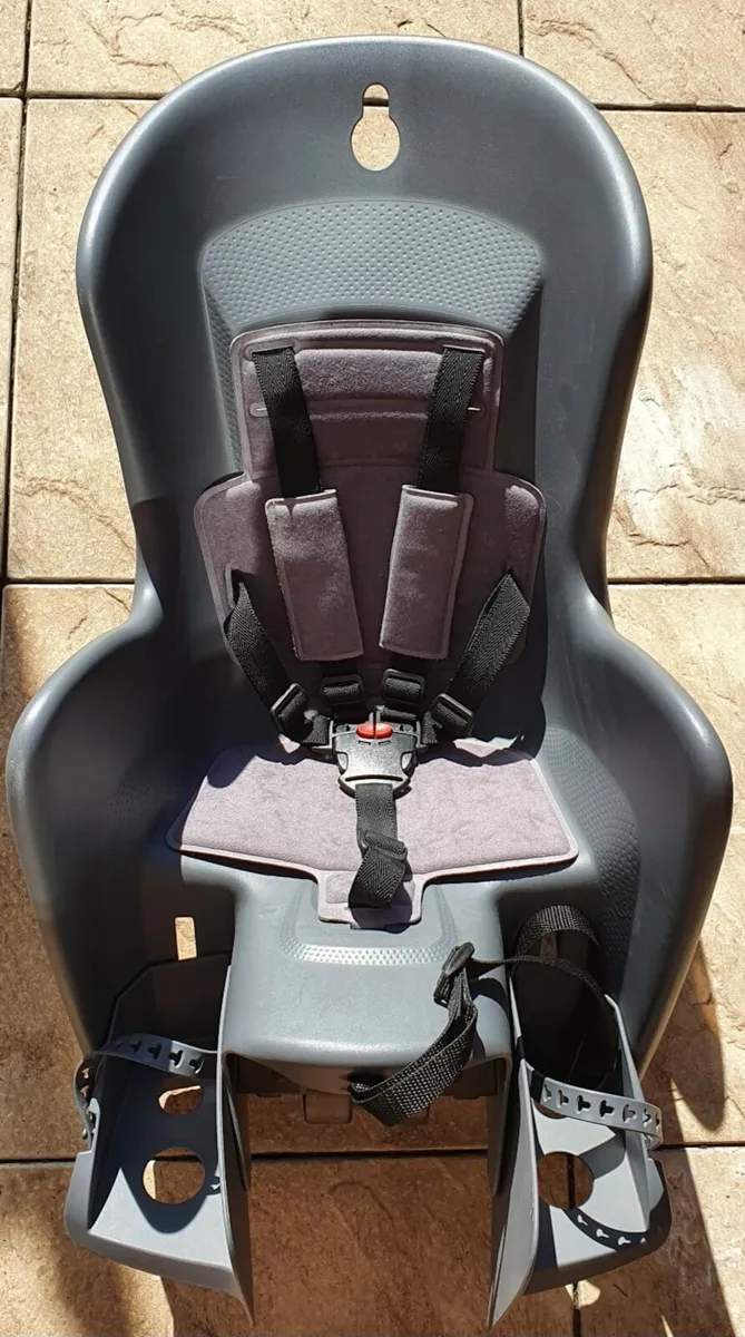 Child bike seat - Image 1