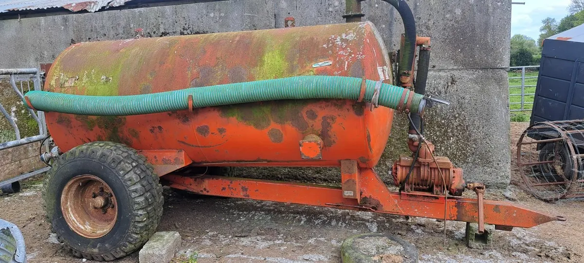 Slurry tank - Image 1