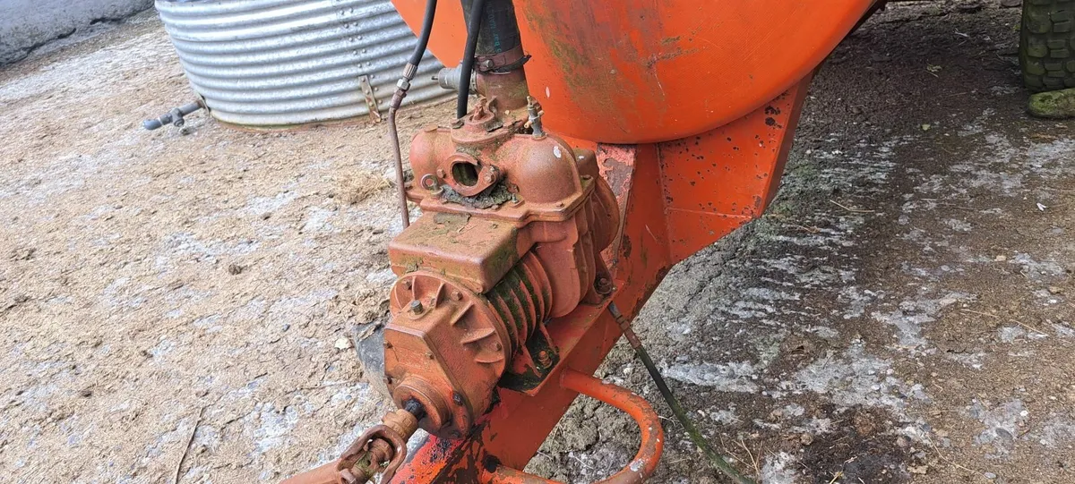 Slurry tank - Image 2