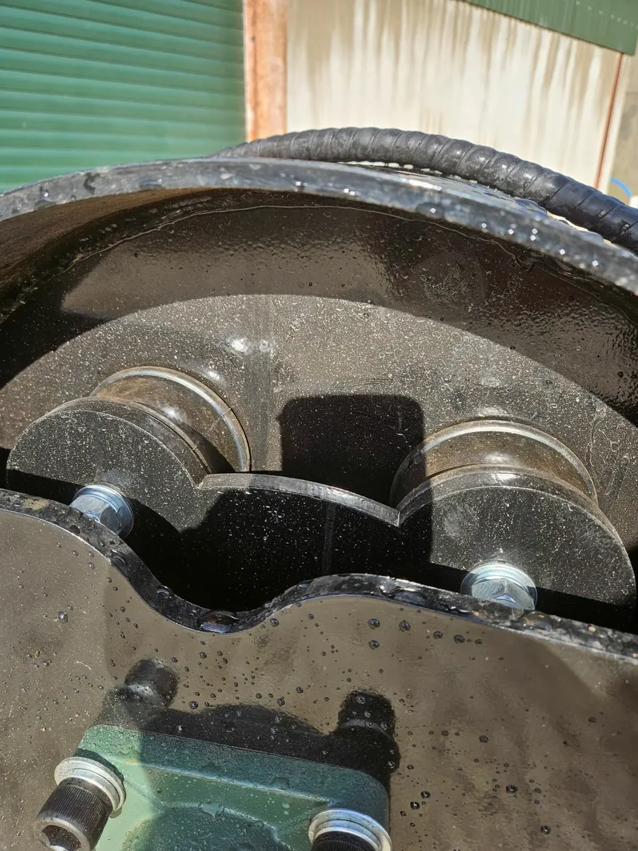 Roller skid steer - Image 4