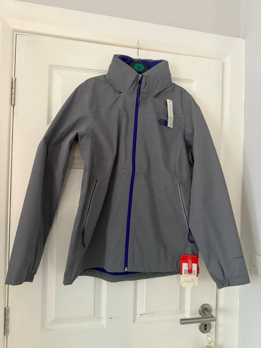The North Face Resolve Plus Waterproof Jacket NEW - Image 2