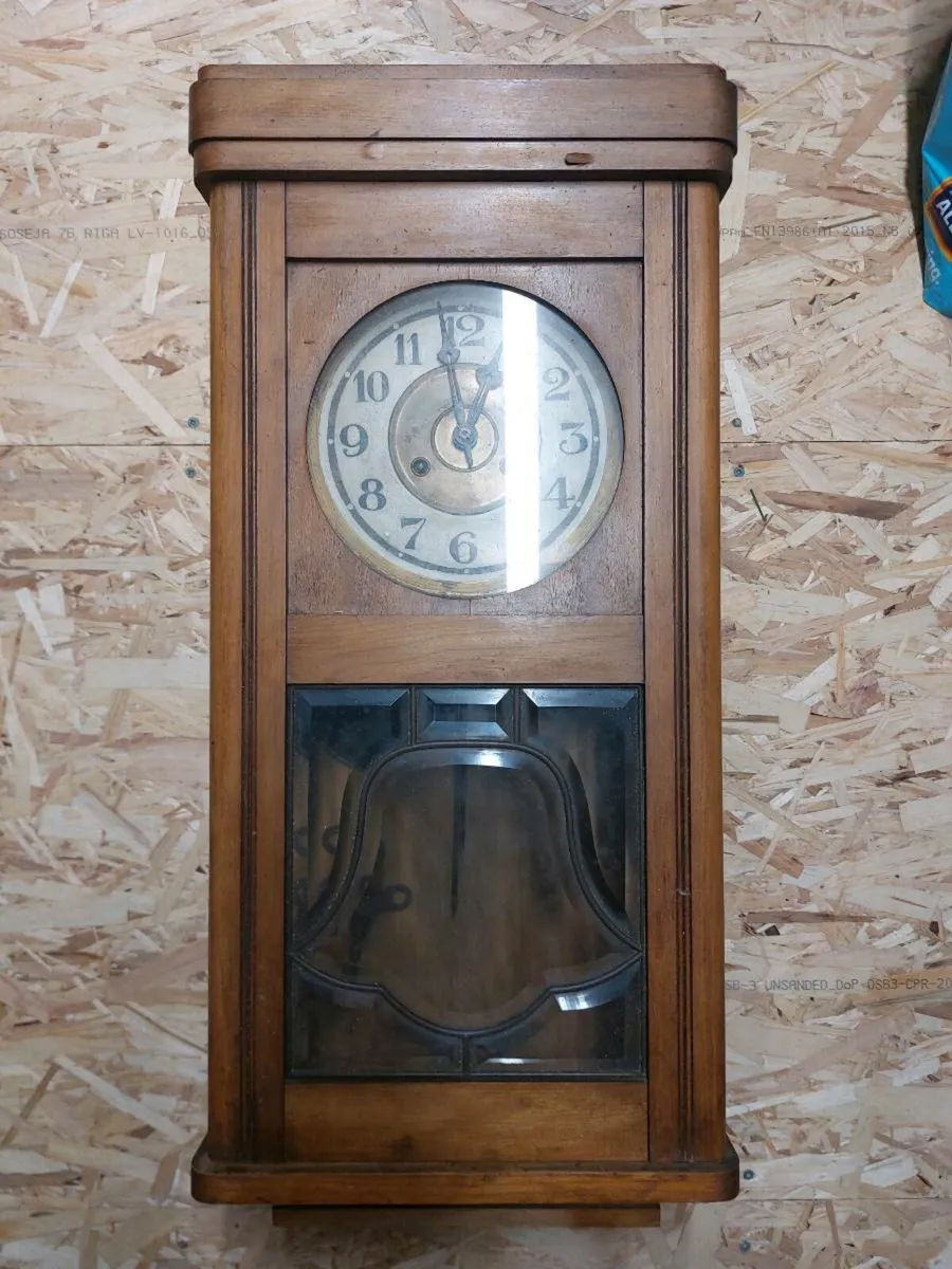 Antique clocks - Image 2