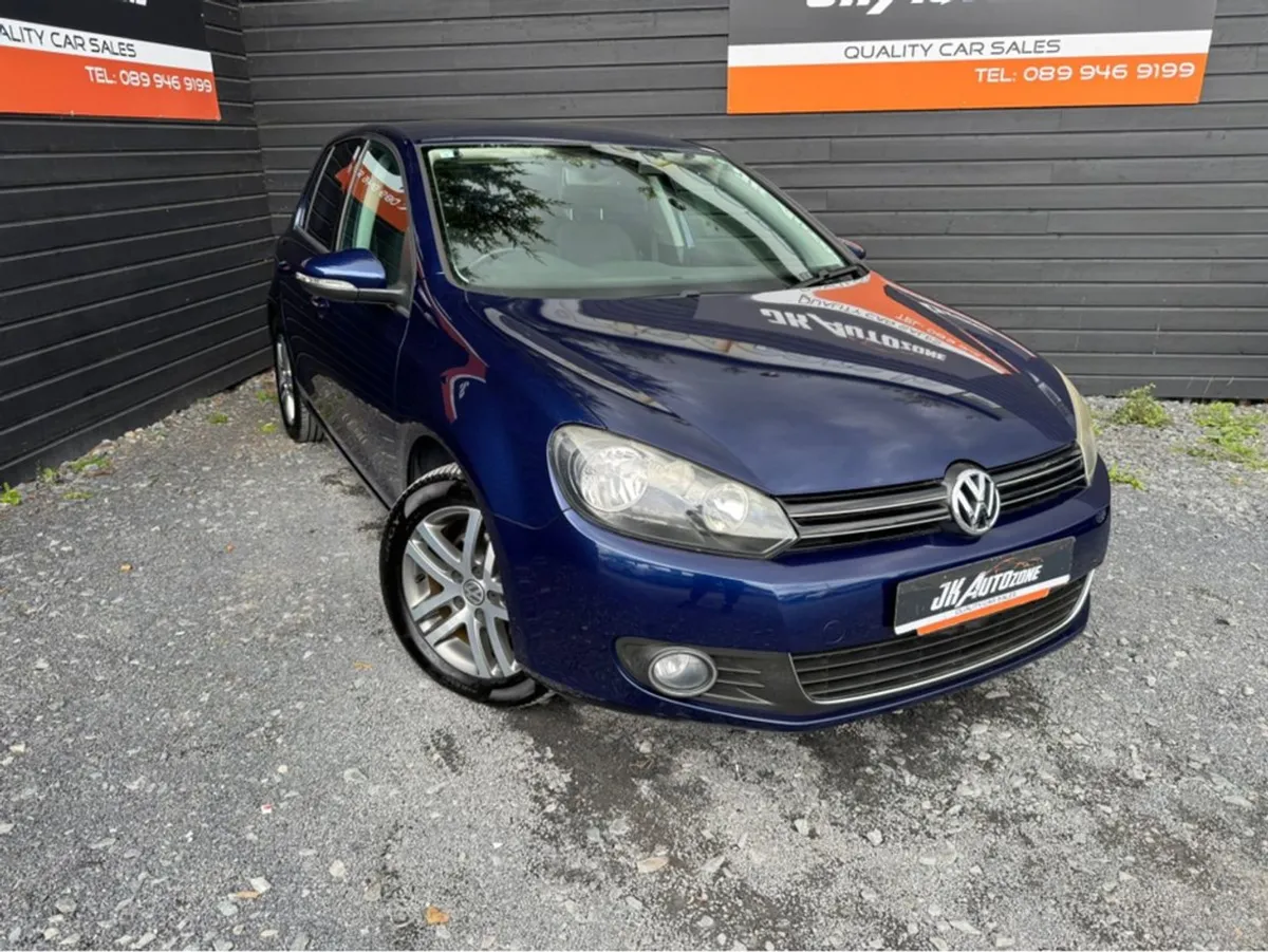 Volkswagen Golf 1.4 TSI Comfortline Auto - Image 1