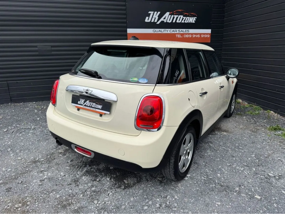 MINI Cooper 1.2 Auto 5DR - Image 4
